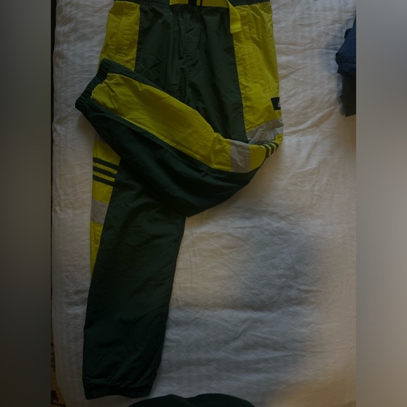 Authentic adidas swish track pants - Picture 2 of 4